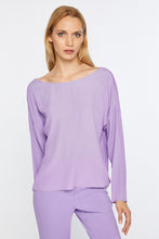 Load image into Gallery viewer, CRÊPE DE CHINE TOP WITH BACK V-NECK
