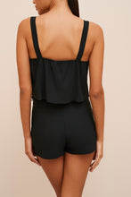 Load image into Gallery viewer, HIGH-WAISTED SHORTS IN STRETCHY VISCOSE CREPE
