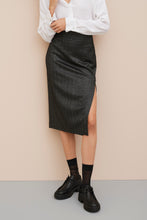 Load image into Gallery viewer, CALF-LENGTH SKIRT IN HERRINGBONE WOOL WITH SIDE SPLIT
