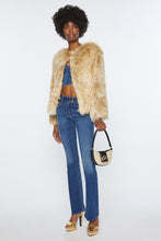 Load image into Gallery viewer, BOOTCUT JEANS IN MEDIUM-WASH STRETCH DENIM
