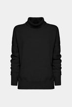 Load image into Gallery viewer, CHUNKY WOOL TURTLENECK SWEATER 

