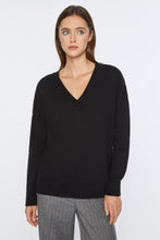 Load image into Gallery viewer, CHUNKY WOOL V-NECK SWEATER
