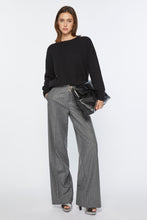 Load image into Gallery viewer, CHUNKY WOOL CREWNECK SWEATER
