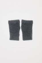 Load image into Gallery viewer, FINGERLESS GLOVES IN CHUNKY WOOL AND CASHMERE 
