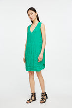 Load image into Gallery viewer, CRINKLE CREPE TUNIC 
