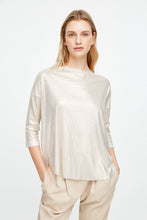 Load image into Gallery viewer, BOXY SWEATER IN METALLIC RIBBED KNIT 
