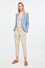 Load image into Gallery viewer, BOXY SWEATER IN METALLIC RIBBED KNIT 
