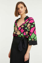 Load image into Gallery viewer, BUTTERFLY PRINT WRAP BLOUSE
