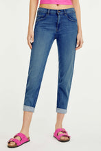 Load image into Gallery viewer, BLUE DENIM BOYFRIEND JEANS
