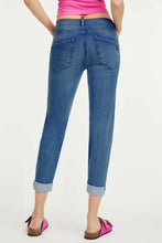 Load image into Gallery viewer, BLUE DENIM BOYFRIEND JEANS
