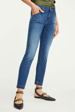 Load image into Gallery viewer, BLUE DENIM SKINNY JEANS
