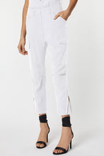 Load image into Gallery viewer, ANKLE ZIPPER CARGO PANTS IN STRETCHY VISCOSE CRÊPE
