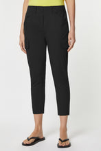 Load image into Gallery viewer, CARGO PANTS IN STRETCHY POPLIN
