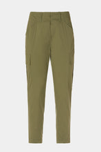 Load image into Gallery viewer, CARGO PANTS IN STRETCHY POPLIN
