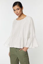 Load image into Gallery viewer, BLOUSE IN SILK/COTTON MUSLIN WITH A SCOOP NECK AND MAXI FRILLS
