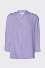 Load image into Gallery viewer, CROPPED CRÊPE DE CHINE SHIRT
