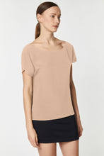 Load image into Gallery viewer, CROPPED T-SHIRT IN CRÊPE DE CHINE
