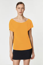 Load image into Gallery viewer, CROPPED T-SHIRT IN CRÊPE DE CHINE
