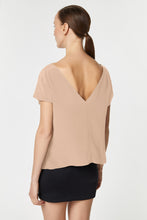 Load image into Gallery viewer, CROPPED T-SHIRT IN CRÊPE DE CHINE
