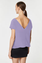 Load image into Gallery viewer, CROPPED T-SHIRT IN CRÊPE DE CHINE
