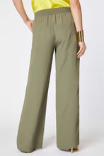 Load image into Gallery viewer, CRÊPE DE CHINE WIDE LEG PANTS
