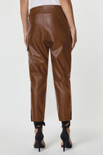 Load image into Gallery viewer, CARGO PANTS IN FAUX LEATHER
