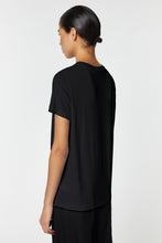 Load image into Gallery viewer, BASIC CREW-NECK JERSEY T-SHIRT
