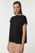 Load image into Gallery viewer, CREW NECK CROPPED TOP IN LINEN/VISCOSE JERSEY

