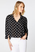 Load image into Gallery viewer, BOXY SHIRT WITH THREE QUARTER SLEEVES
