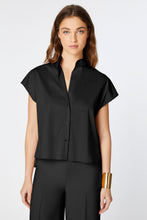 Load image into Gallery viewer, BOXY SLEEVELESS SHIRT IN STRETCHY COTTON POPLIN WITH MANDARIN COLLAR
