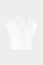 Load image into Gallery viewer, BOXY SLEEVELESS SHIRT IN CRÊPE DE CHINE WITH MANDARIN COLLAR

