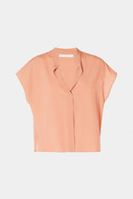 Load image into Gallery viewer, BOXY SLEEVELESS SHIRT IN CRÊPE DE CHINE WITH MANDARIN COLLAR

