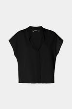 Load image into Gallery viewer, BOXY SLEEVELESS SHIRT IN CRÊPE DE CHINE WITH MANDARIN COLLAR
