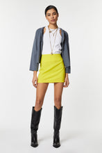 Load image into Gallery viewer, HALTER-NECK TOP IN STRETCHY VISCOSE
