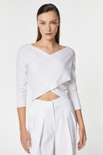 Load image into Gallery viewer, CROPPED TOP IN STRETCHY VISCOSE WITH CROSSOVER FRONT
