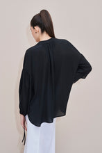 Load image into Gallery viewer, CREPE SHIRT WITH V NECK AND STRAPS
