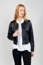 Load image into Gallery viewer, Collar-less jacket in leather
