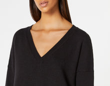 Load image into Gallery viewer, CHUNKY KNIT DRESS WITH DEEP V NECK
