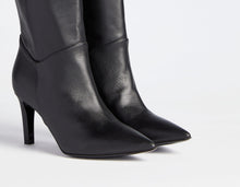 Load image into Gallery viewer, BOOTS WITH ABOVE THE ANKLE WITH A TAPERED TOE AND THIN HEEL

