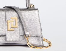 Load image into Gallery viewer, BOXY TOP-HANDLE BAG IN TUMBLED LEATHER
