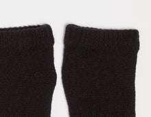 Load image into Gallery viewer, FINGERLESS GLOVES IN CHUNKY CASHMERE
