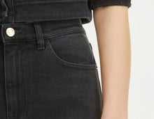 Load image into Gallery viewer, BLACK DENIM BOYFRIEND JEANS
